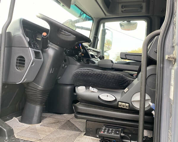 Серый Мерседес Актрос, объемом двигателя 0 л и пробегом 257 тыс. км за 35000 $, фото 10 на Automoto.ua