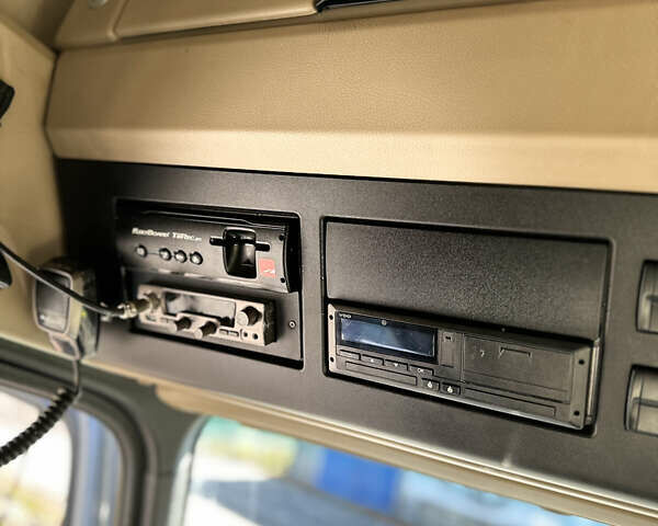 Серый Мерседес Актрос, объемом двигателя 12.81 л и пробегом 1 тыс. км за 25900 $, фото 17 на Automoto.ua