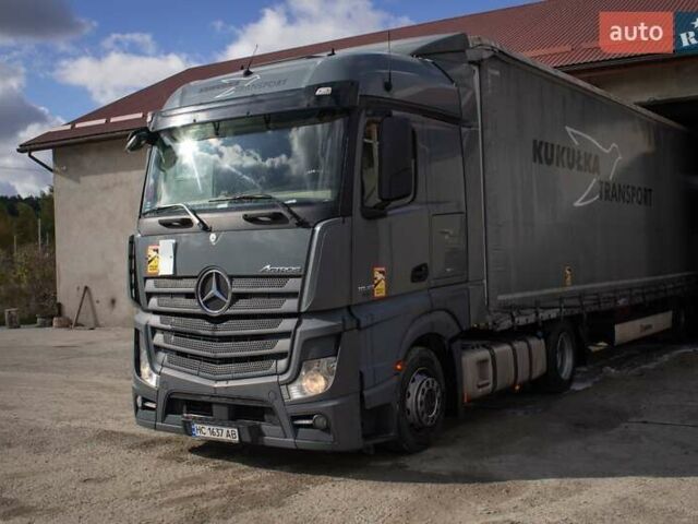 Серый Мерседес Актрос, объемом двигателя 12.8 л и пробегом 1 тыс. км за 19000 $, фото 16 на Automoto.ua
