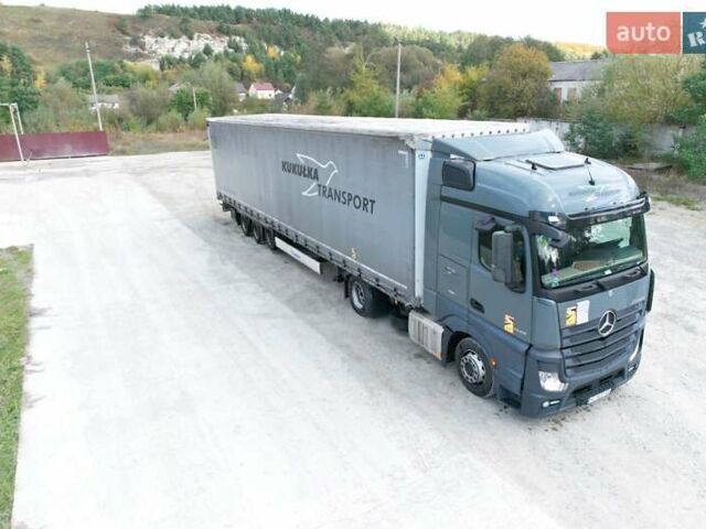 Серый Мерседес Актрос, объемом двигателя 12.8 л и пробегом 1 тыс. км за 19000 $, фото 43 на Automoto.ua