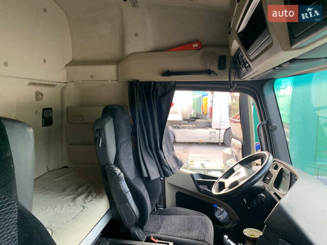 Серый Мерседес Актрос, объемом двигателя 10.68 л и пробегом 806 тыс. км за 26550 $, фото 13 на Automoto.ua