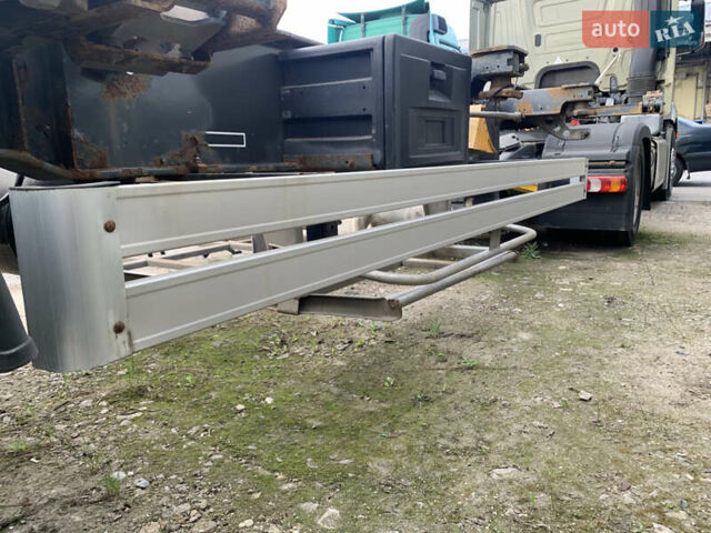 Серый Мерседес Актрос, объемом двигателя 10.68 л и пробегом 806 тыс. км за 26550 $, фото 28 на Automoto.ua