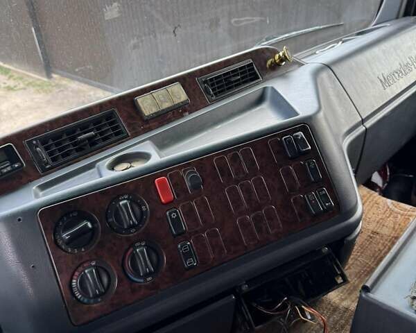 Синий Мерседес Актрос, объемом двигателя 11.95 л и пробегом 577 тыс. км за 15999 $, фото 9 на Automoto.ua