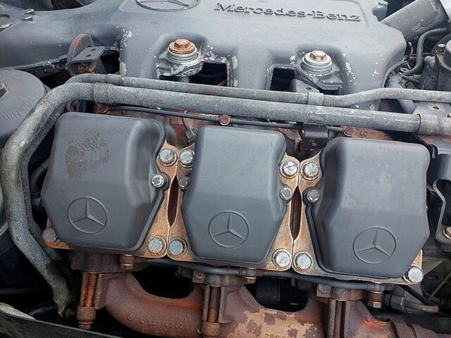 Синий Мерседес Актрос, объемом двигателя 12 л и пробегом 475 тыс. км за 33000 $, фото 10 на Automoto.ua