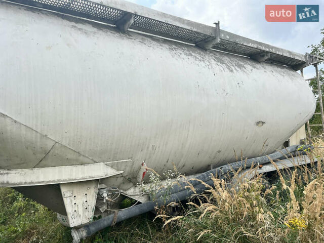 Синий Мерседес Актрос, объемом двигателя 12.78 л и пробегом 1000 тыс. км за 9800 $, фото 5 на Automoto.ua