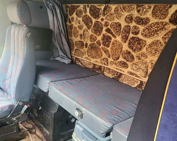 Синий Мерседес Актрос, объемом двигателя 12.5 л и пробегом 808 тыс. км за 11500 $, фото 2 на Automoto.ua