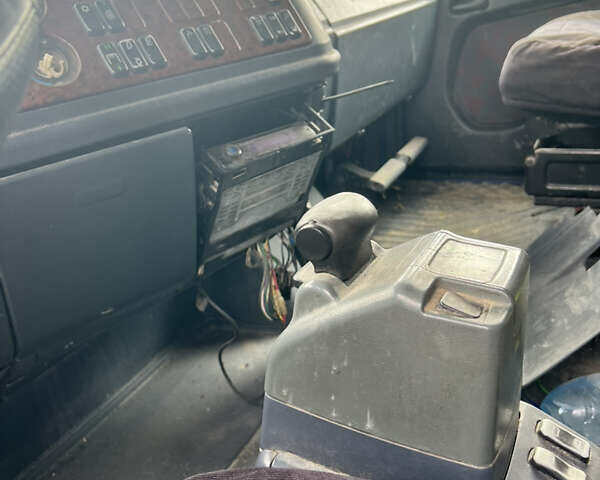 Синий Мерседес Актрос, объемом двигателя 12.78 л и пробегом 1000 тыс. км за 9800 $, фото 8 на Automoto.ua