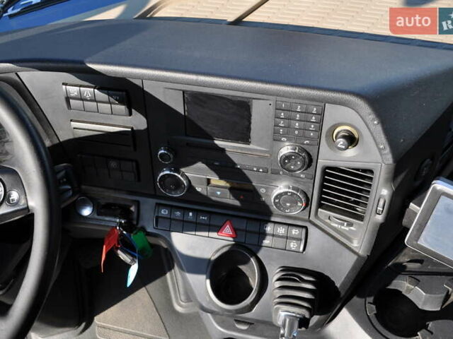 Синій Мерседес Актрос, об'ємом двигуна 12.8 л та пробігом 980 тис. км за 17000 $, фото 72 на Automoto.ua