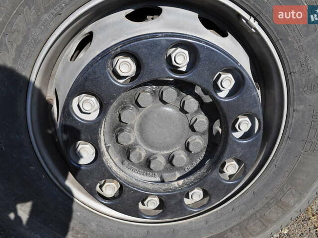 Синій Мерседес Актрос, об'ємом двигуна 12.8 л та пробігом 980 тис. км за 17000 $, фото 21 на Automoto.ua