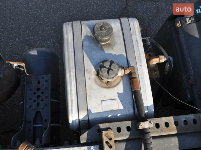 Синій Мерседес Актрос, об'ємом двигуна 12.8 л та пробігом 980 тис. км за 17000 $, фото 49 на Automoto.ua