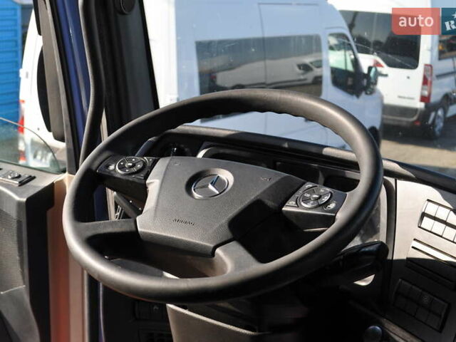 Синій Мерседес Актрос, об'ємом двигуна 12.8 л та пробігом 980 тис. км за 17000 $, фото 66 на Automoto.ua
