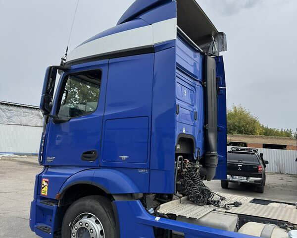 Синій Мерседес Актрос, об'ємом двигуна 12.81 л та пробігом 577 тис. км за 14300 $, фото 6 на Automoto.ua