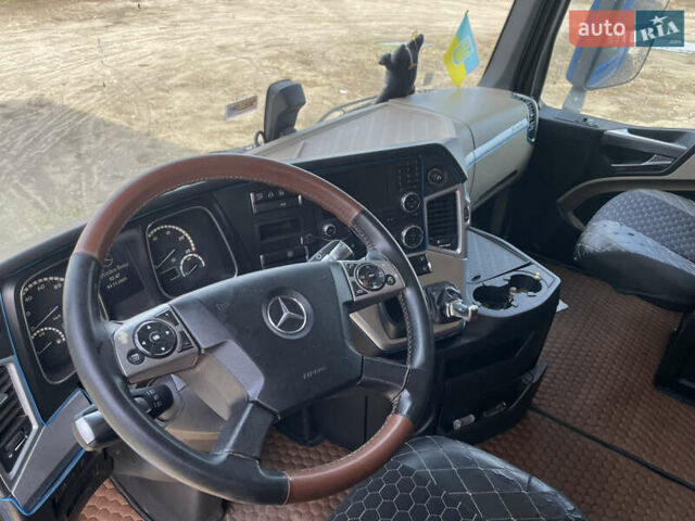 Синий Мерседес Актрос, объемом двигателя 12.81 л и пробегом 1 тыс. км за 28000 $, фото 20 на Automoto.ua