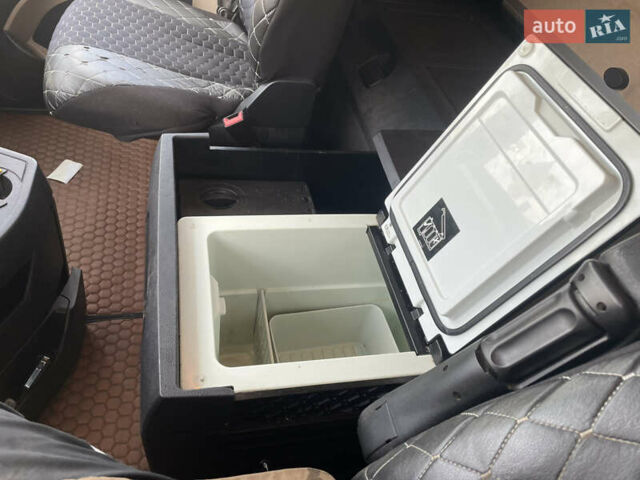 Синий Мерседес Актрос, объемом двигателя 12.81 л и пробегом 1 тыс. км за 28000 $, фото 12 на Automoto.ua