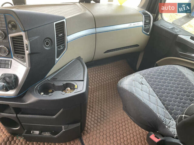 Синий Мерседес Актрос, объемом двигателя 12.81 л и пробегом 1 тыс. км за 28000 $, фото 13 на Automoto.ua