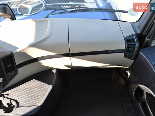 Синій Мерседес Актрос, об'ємом двигуна 12.8 л та пробігом 980 тис. км за 17000 $, фото 63 на Automoto.ua