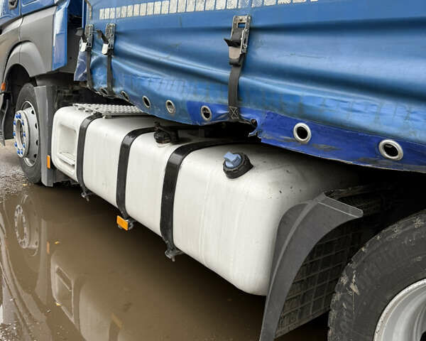 Синій Мерседес Актрос, об'ємом двигуна 12.9 л та пробігом 900 тис. км за 36000 $, фото 31 на Automoto.ua