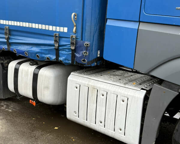 Синій Мерседес Актрос, об'ємом двигуна 12.9 л та пробігом 900 тис. км за 36000 $, фото 12 на Automoto.ua