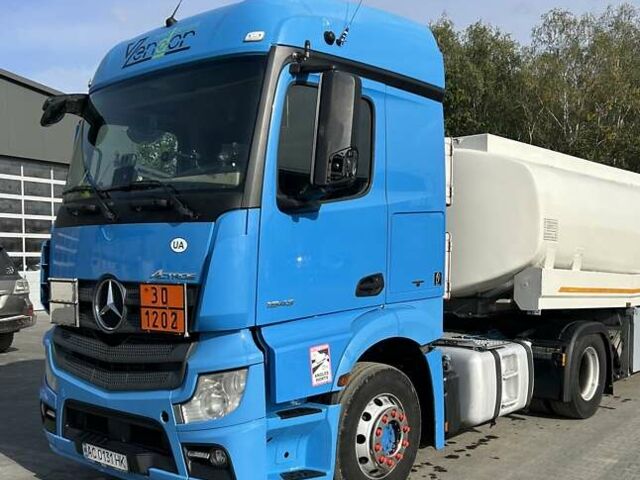 Синий Мерседес Актрос, объемом двигателя 10.68 л и пробегом 905 тыс. км за 15000 $, фото 1 на Automoto.ua