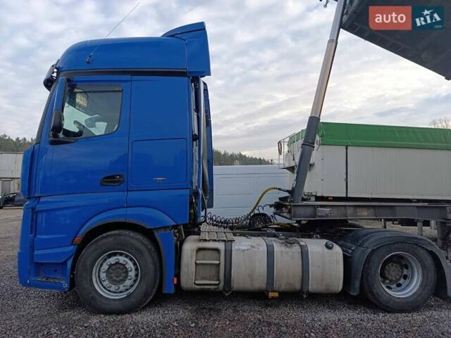 Синий Мерседес Актрос, объемом двигателя 12.81 л и пробегом 824 тыс. км за 23500 $, фото 1 на Automoto.ua