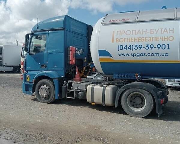 Синий Мерседес Актрос, объемом двигателя 10.68 л и пробегом 300 тыс. км за 24697 $, фото 9 на Automoto.ua