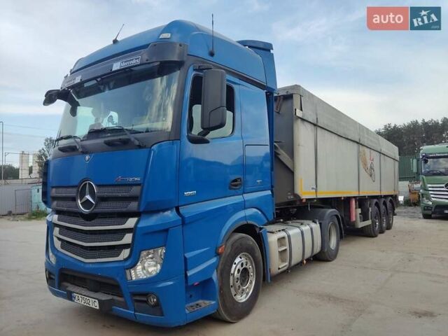 Мерседес Актрос 2016 в Киеве на Automoto.ua Синий Мерседес Актрос, объемом двигателя 12.8 л и пробегом 728 тыс. км за 33347 $, фото 1 на Automoto.ua