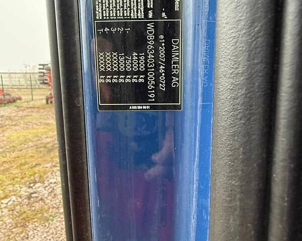 Синий Мерседес Актрос, объемом двигателя 10.68 л и пробегом 540 тыс. км за 21500 $, фото 20 на Automoto.ua