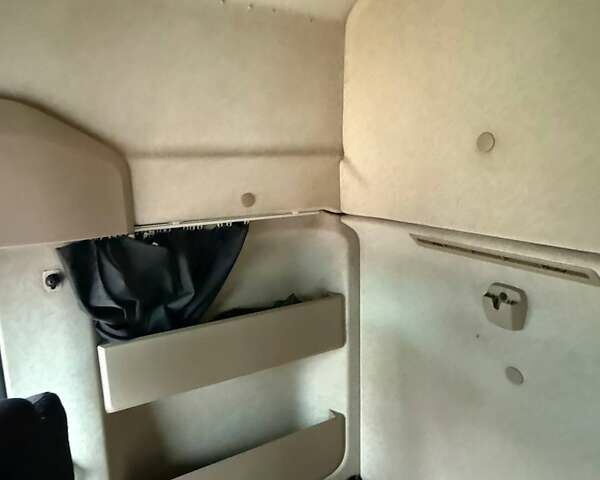 Синий Мерседес Актрос, объемом двигателя 10.68 л и пробегом 540 тыс. км за 21500 $, фото 24 на Automoto.ua