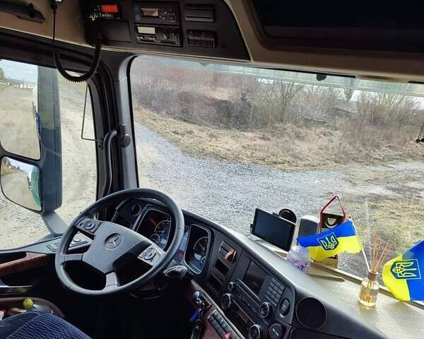 Зелений Мерседес Актрос, об'ємом двигуна 10.7 л та пробігом 588 тис. км за 49500 $, фото 7 на Automoto.ua