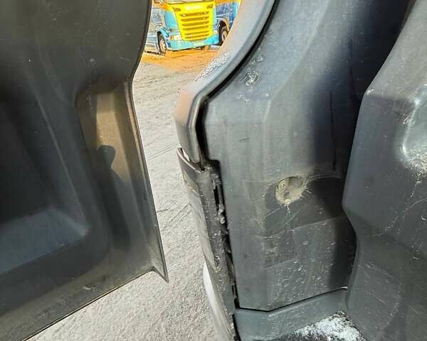 Зеленый Мерседес Актрос, объемом двигателя 10.68 л и пробегом 1 тыс. км за 14000 $, фото 69 на Automoto.ua