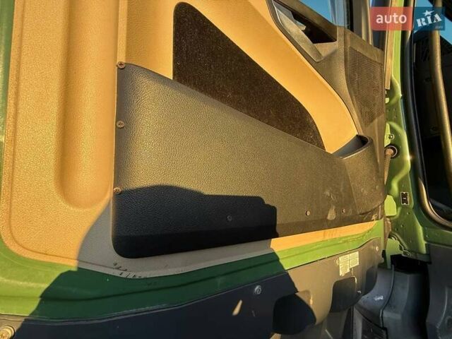 Зеленый Мерседес Актрос, объемом двигателя 10.68 л и пробегом 1 тыс. км за 14000 $, фото 15 на Automoto.ua