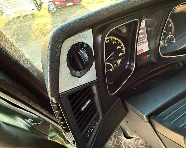 Зеленый Мерседес Актрос, объемом двигателя 10.68 л и пробегом 1 тыс. км за 14000 $, фото 60 на Automoto.ua