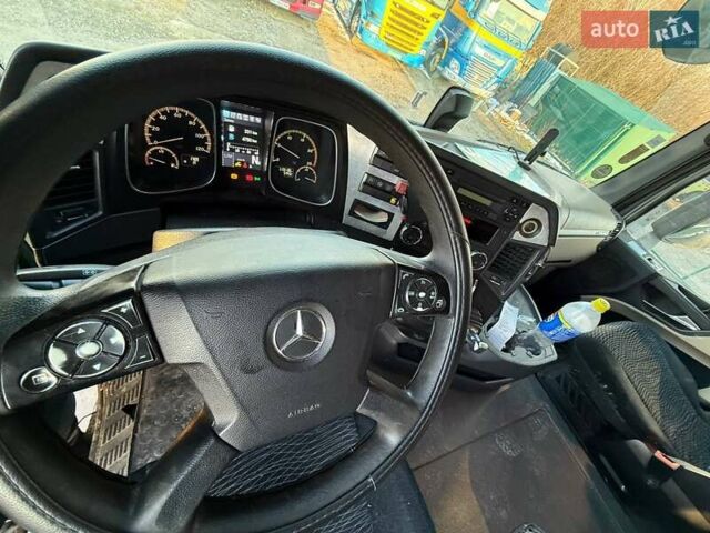 Зеленый Мерседес Актрос, объемом двигателя 10.68 л и пробегом 1 тыс. км за 14000 $, фото 20 на Automoto.ua