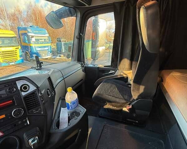 Зеленый Мерседес Актрос, объемом двигателя 10.68 л и пробегом 1 тыс. км за 14000 $, фото 71 на Automoto.ua