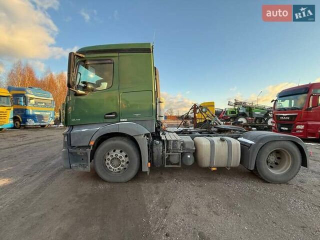 Зеленый Мерседес Актрос, объемом двигателя 10.68 л и пробегом 1 тыс. км за 14000 $, фото 9 на Automoto.ua