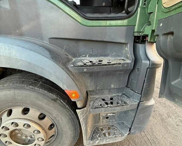 Зеленый Мерседес Актрос, объемом двигателя 10.68 л и пробегом 1 тыс. км за 14000 $, фото 12 на Automoto.ua