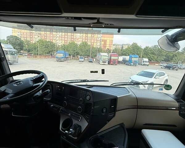 Зелений Мерседес Актрос, об'ємом двигуна 0 л та пробігом 747 тис. км за 22148 $, фото 11 на Automoto.ua