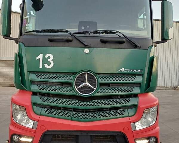Зелений Мерседес Актрос, об'ємом двигуна 10.68 л та пробігом 879 тис. км за 23000 $, фото 1 на Automoto.ua