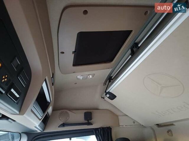 Зелений Мерседес Актрос, об'ємом двигуна 10.68 л та пробігом 879 тис. км за 23000 $, фото 12 на Automoto.ua