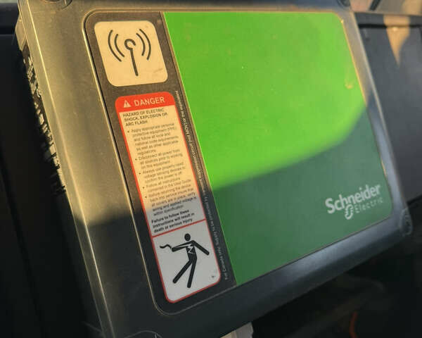 Оранжевый Мерседес Актрос, объемом двигателя 0 л и пробегом 500 тыс. км за 29900 $, фото 8 на Automoto.ua