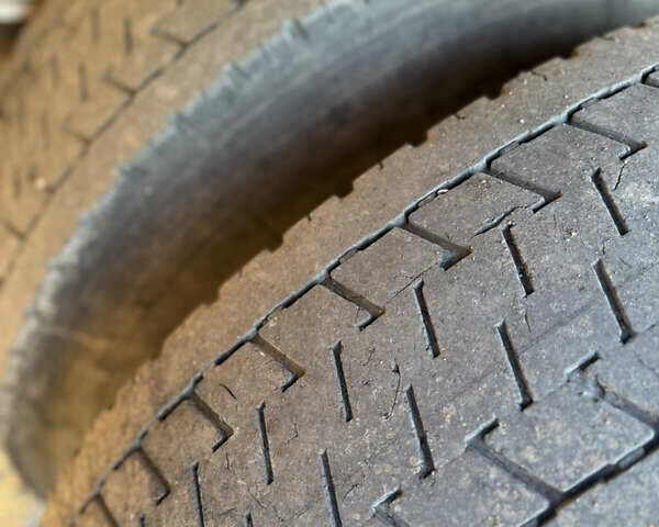 Оранжевый Мерседес Актрос, объемом двигателя 0 л и пробегом 500 тыс. км за 29900 $, фото 9 на Automoto.ua