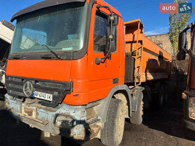 Оранжевый Мерседес Актрос, объемом двигателя 11.95 л и пробегом 400 тыс. км за 35000 $, фото 1 на Automoto.ua