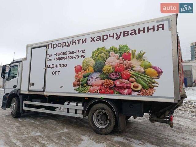 Білий Мерседес Antos, об'ємом двигуна 7.7 л та пробігом 343 тис. км за 99937 $, фото 2 на Automoto.ua