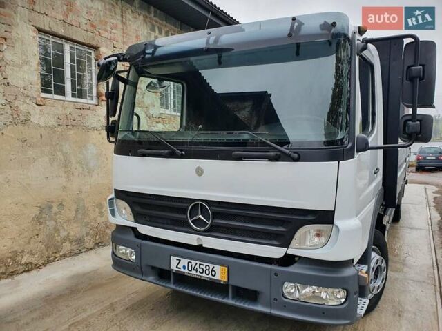 Белый Мерседес Атего, объемом двигателя 4.3 л и пробегом 481 тыс. км за 26500 $, фото 21 на Automoto.ua