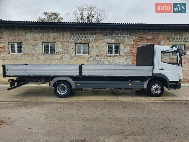 Белый Мерседес Атего, объемом двигателя 4.3 л и пробегом 481 тыс. км за 26500 $, фото 2 на Automoto.ua