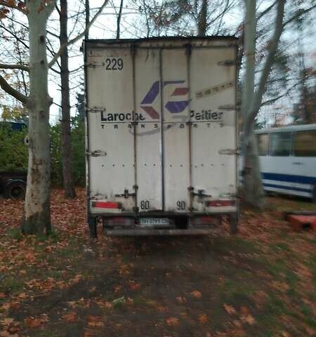 Белый Мерседес Атего, объемом двигателя 6 л и пробегом 150 тыс. км за 6500 $, фото 1 на Automoto.ua