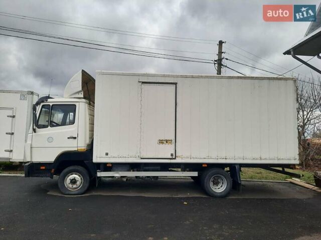 Білий Мерседес Атего, об'ємом двигуна 4.2 л та пробігом 7 тис. км за 8000 $, фото 5 на Automoto.ua