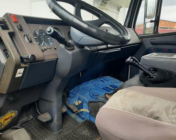 Білий Мерседес Атего, об'ємом двигуна 4.2 л та пробігом 7 тис. км за 8000 $, фото 4 на Automoto.ua