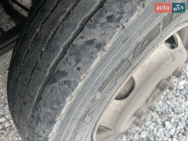 Белый Мерседес Атего, объемом двигателя 4.25 л и пробегом 600 тыс. км за 8500 $, фото 4 на Automoto.ua