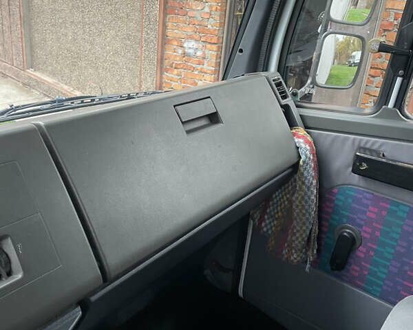 Белый Мерседес Атего, объемом двигателя 4.2 л и пробегом 535 тыс. км за 10500 $, фото 28 на Automoto.ua